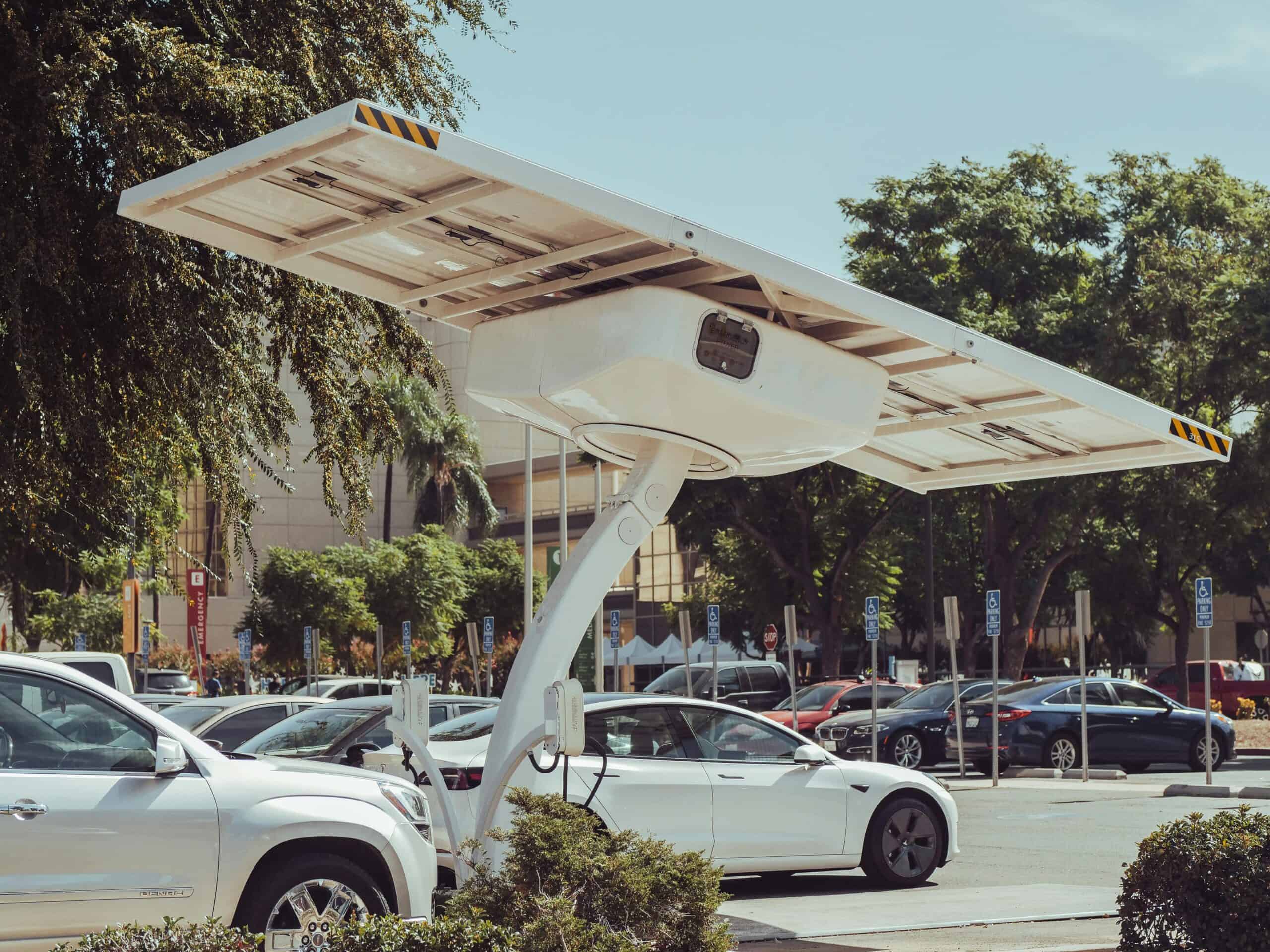 Solar EV Charger vs. Traditional EV Charging | The Ultimate Comparison